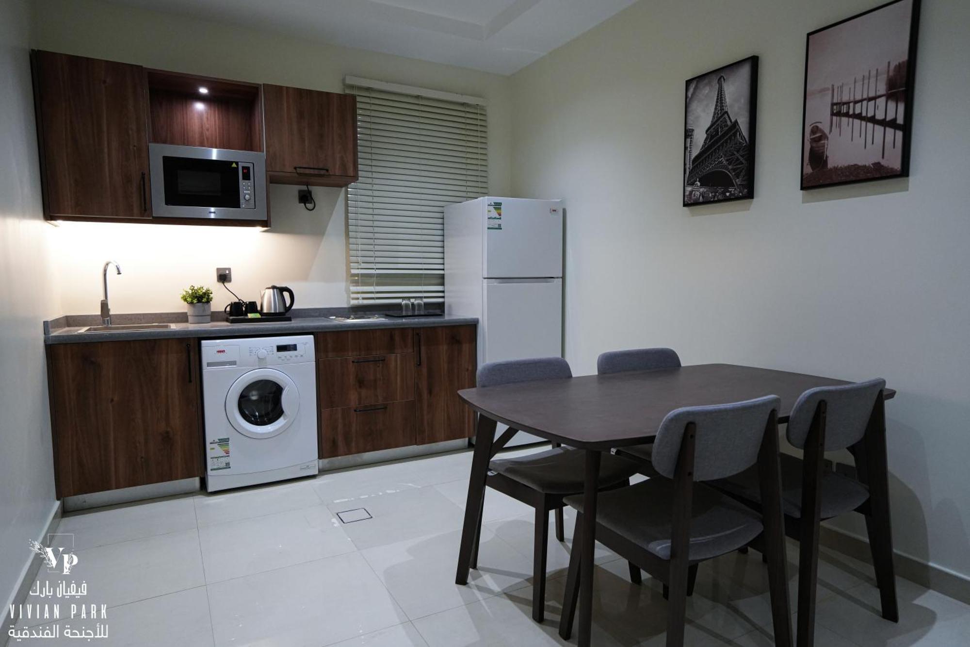 Vivian Park Al-Aziziya Aparthotel Рияд Екстериор снимка